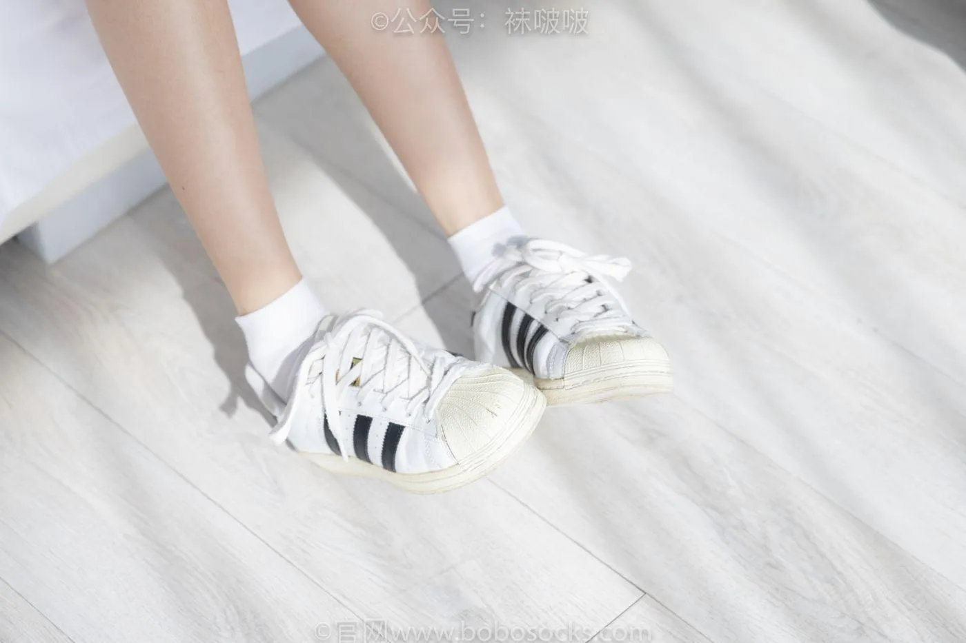 [BoBoSocks袜啵啵]NO.033 稚予-贝壳头、天鹅绒黑袜、天鹅绒白袜 [154P]插图1
